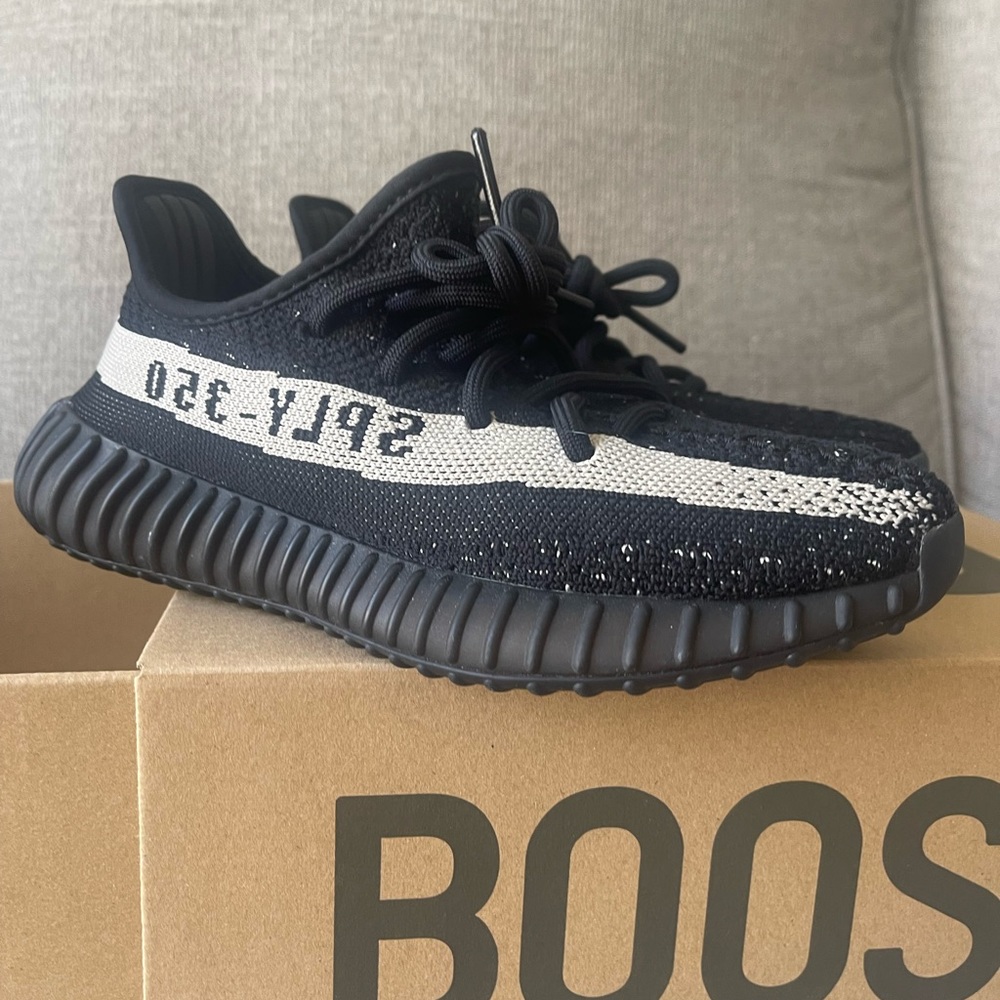 Adidas Yeezy Boost 350 Core Black White Size 4.5